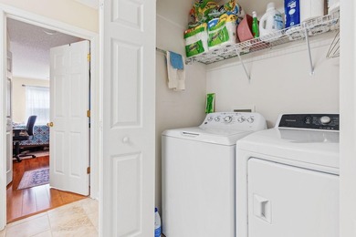 Delightful MOVE-IN READY end unit located in the highly - photo 14