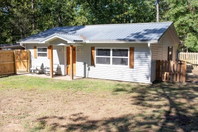 Greers Ferry Lake Home For Sale in Clinton Arkansas