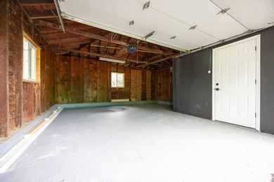This is a 10/10! Beautifully transformed spacious ranch in the - photo 37