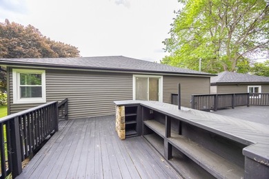 This is a 10/10! Beautifully transformed spacious ranch in the - photo 45
