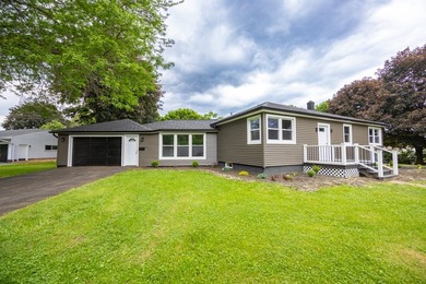 This is a 10/10! Beautifully transformed spacious ranch in the - photo 49