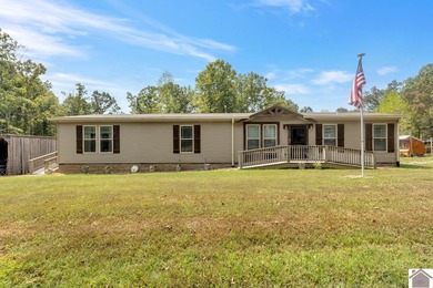 (private lake, pond, creek) Home For Sale in Cadiz Kentucky