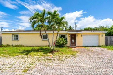 Lake Osborne Home Sale Pending in Boynton Beach Florida