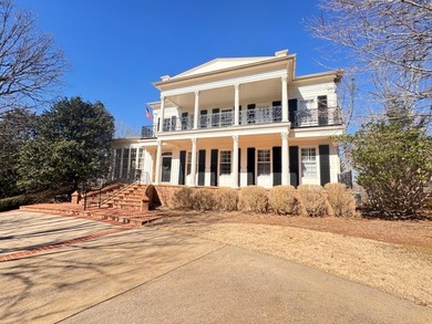 Stunning custom-built home at The Farm Golf Community. A William - photo 1