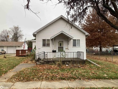 Mississippi River - Des Moines County Home For Sale in Burlington Iowa