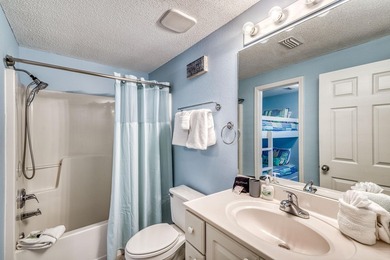 Stunning top-floor Gulf-view condo in Gulf Place! There are many - photo 12