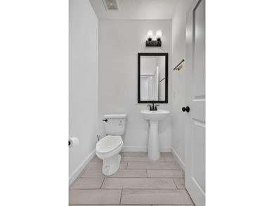 Built in 2023, this beautifully maintained 3-bedroom, 2 - photo 17