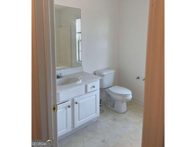 Welcome to your new residence in the coveted Lakes at Cedar - photo 19