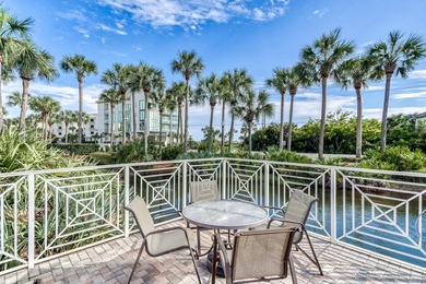 Stunning top-floor Gulf-view condo in Gulf Place! There are many - photo 26
