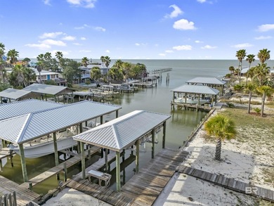 Just in time for Summer, this ADORABLE WATERFRONT COTTAGE ON - photo 30