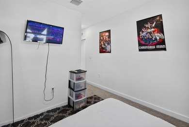 Built in 2023, this beautifully maintained 3-bedroom, 2 - photo 30