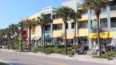 Stunning top-floor Gulf-view condo in Gulf Place! There are many - photo 31