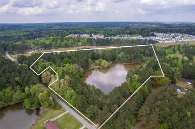 Lake Home For Sale in Riverdale, Georgia