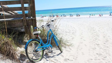 Stunning top-floor Gulf-view condo in Gulf Place! There are many - photo 32
