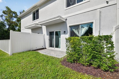 Built in 2023, this beautifully maintained 3-bedroom, 2 - photo 38
