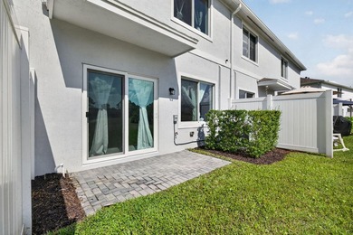 Built in 2023, this beautifully maintained 3-bedroom, 2 - photo 40