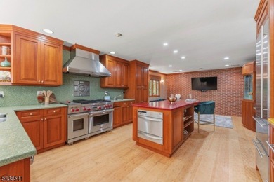 Exceptional custom ranch showcasing quality craftsmanship - photo 1
