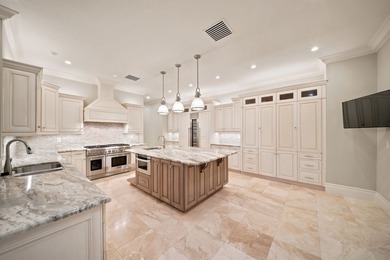 Welcome to an extraordinary estate in Pine Ridge, where over 8 - photo 14