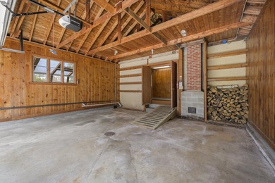 This stunning Executive Ranch faces west and overlooks the - photo 42