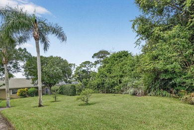 Welcome to Marsh Landings at PGA Village! This 3-bedroom, 3-bath - photo 8