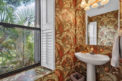 Welcome to this charming 3-bedroom, 2.5-bathroom townhouse - photo 12
