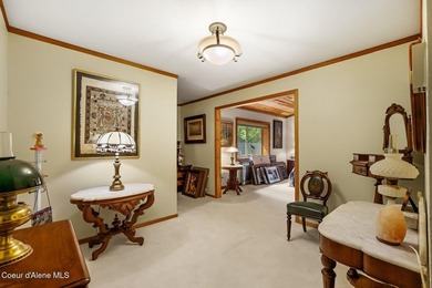 PRIVATE SANCTUARY CLOSE TO TOWN. Imagine living in a beautiful - photo 14
