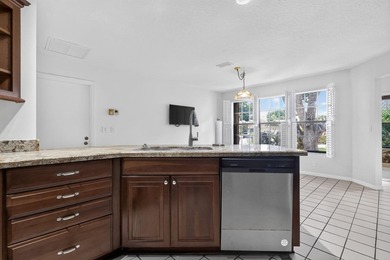 Welcome to this charming 3-bedroom, 2.5-bathroom townhouse - photo 21