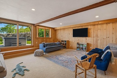 An iconic retreat in Chilmark, this totally renovated beach - photo 28