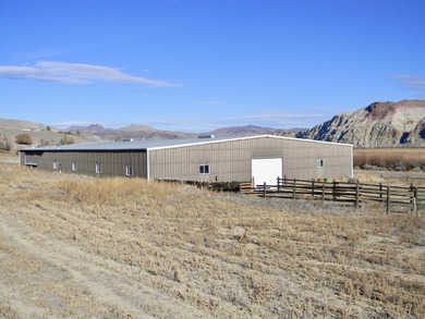 Located in the heart of Idaho, this remarkable 1,480-acre ranch - photo 6