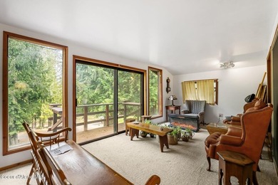 PRIVATE SANCTUARY CLOSE TO TOWN. Imagine living in a beautiful - photo 45