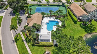 Welcome to this charming 3-bedroom, 2.5-bathroom townhouse - photo 47