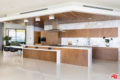 A rare chance to own one of Malibu's premier newer-construction - photo 6