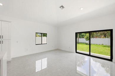 Located in Pine Cone Estates private gated community. Best value - photo 5