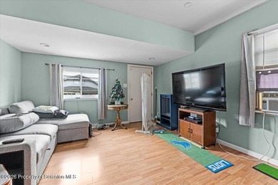 Welcome to 74. W Carey Street, Wilkes-Barre! This charming and - photo 11