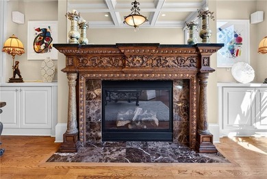 Luxury and a refined lifestyle are waiting for you here inside - photo 17