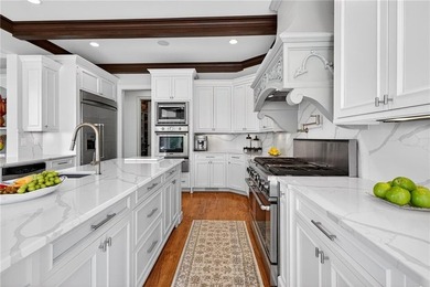Luxury and a refined lifestyle are waiting for you here inside - photo 21