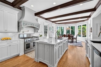 Luxury and a refined lifestyle are waiting for you here inside - photo 24