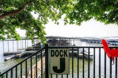 Unicorn Alert! Garage now Included~! View! 2 boat slips. This - photo 34