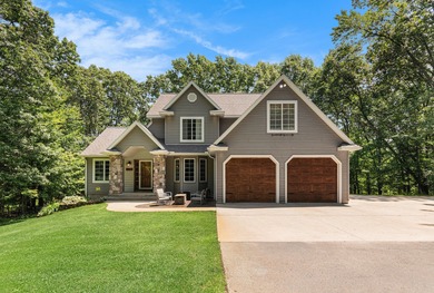 Hess Lake Home For Sale in Newaygo Michigan