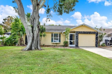 (private lake, pond, creek) Home Sale Pending in Pinellas Park Florida
