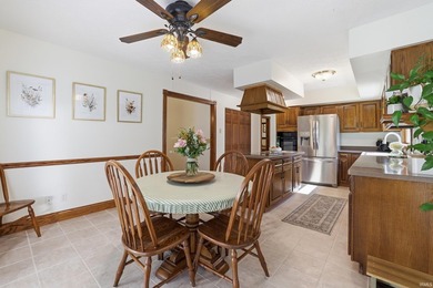 Rare opportunity to own a truly distinctive property in Gran - photo 11