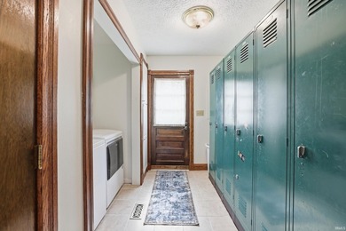 Rare opportunity to own a truly distinctive property in Gran - photo 12