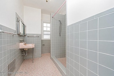 Come and see this magnificent one family detached home in the - photo 16