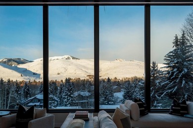 Set against one of Elkhorn's most coveted view corridors, this - photo 6