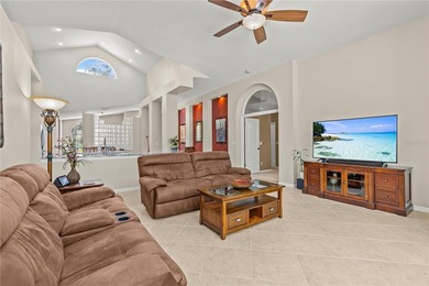 If space, lifestyle a newly updated move-in ready home is what - photo 17