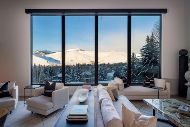 Set against one of Elkhorn's most coveted view corridors, this - photo 7