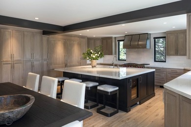 Set against one of Elkhorn's most coveted view corridors, this - photo 8
