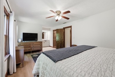 Rare opportunity to own a truly distinctive property in Gran - photo 26