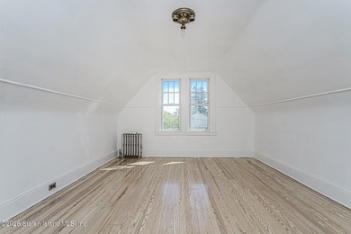 Come and see this magnificent one family detached home in the - photo 30