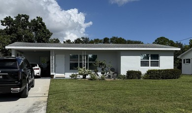 Lake Osborne Home For Sale in Lake Worth Florida